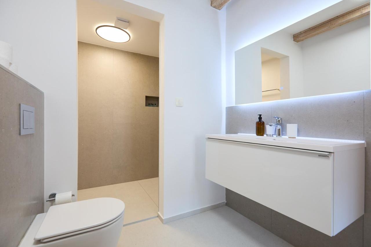 Stone Elegance Apartment
